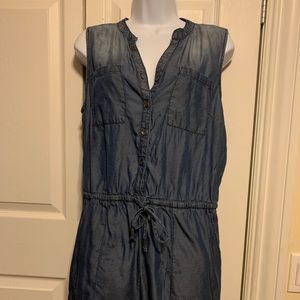 Time and Tru denim romper. NWT. Size Large